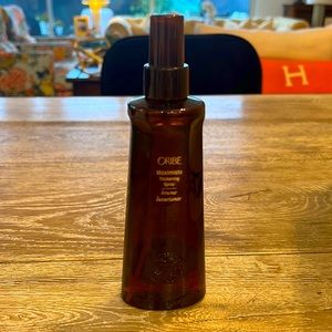 BRAND NEW- never used - Oribe Maximista Thickening Spray- full size